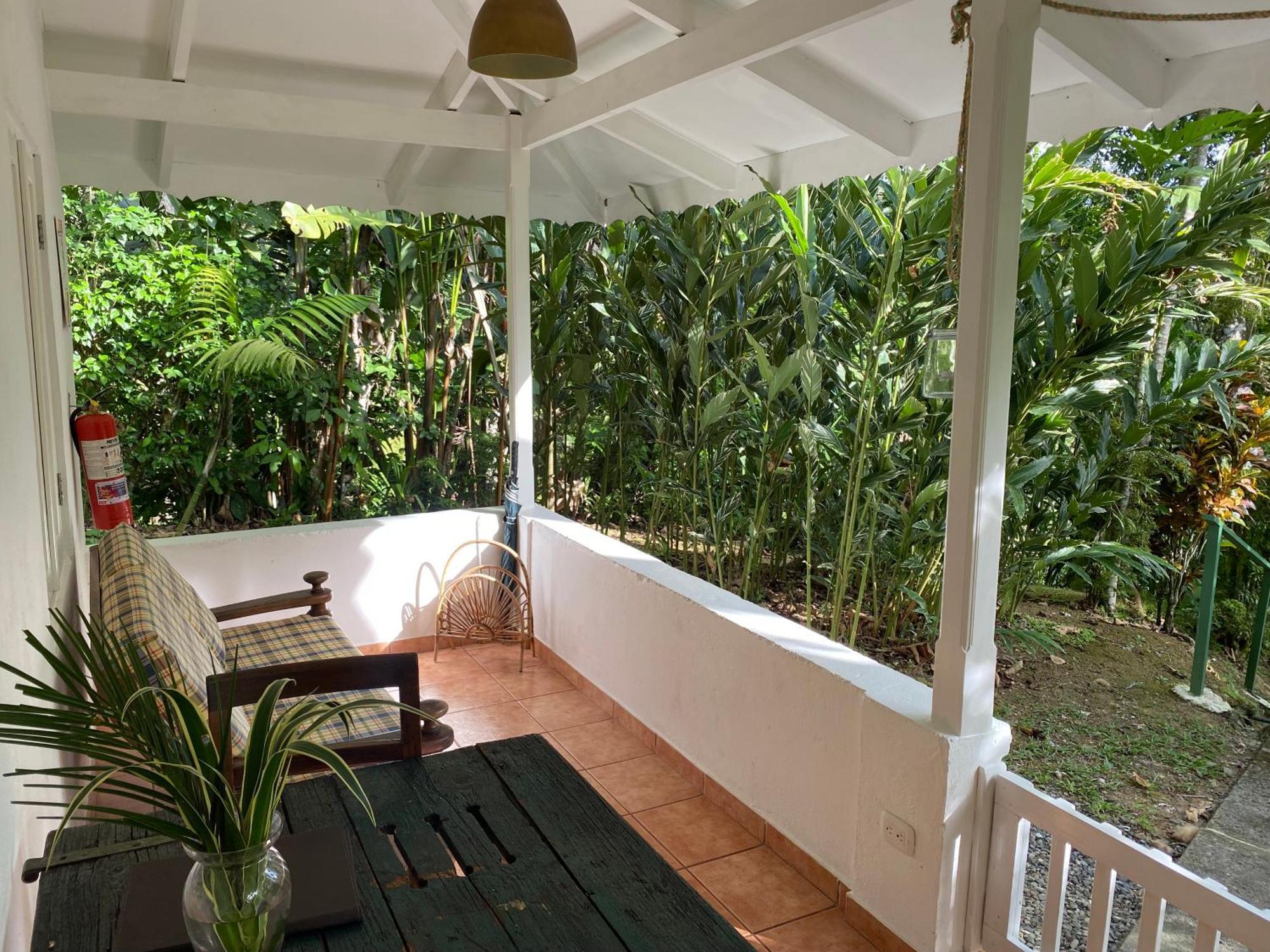 Colina Secreta - Glamping And Villas Puerto Viejo de Talamanca Exterior photo