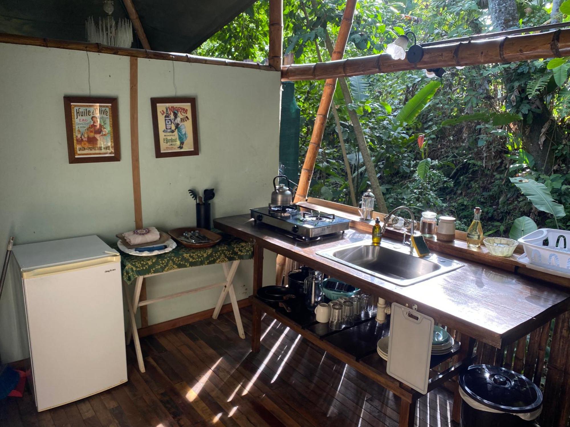 Colina Secreta - Glamping And Villas Puerto Viejo de Talamanca Exterior photo